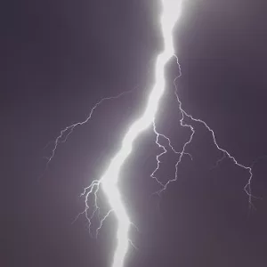g_lightning_062525562490