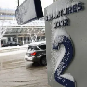 g_mnairport_121025578388