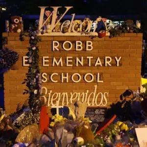 g_uvalde_010626457245