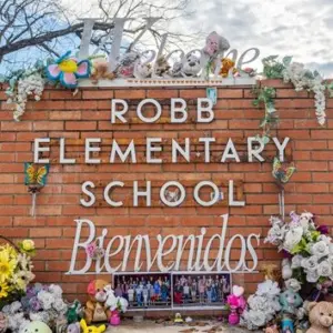 g_uvalde_010826510412