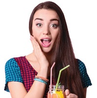 young-woman-with-tasty-refreshing-lemonade-on-color-background-4