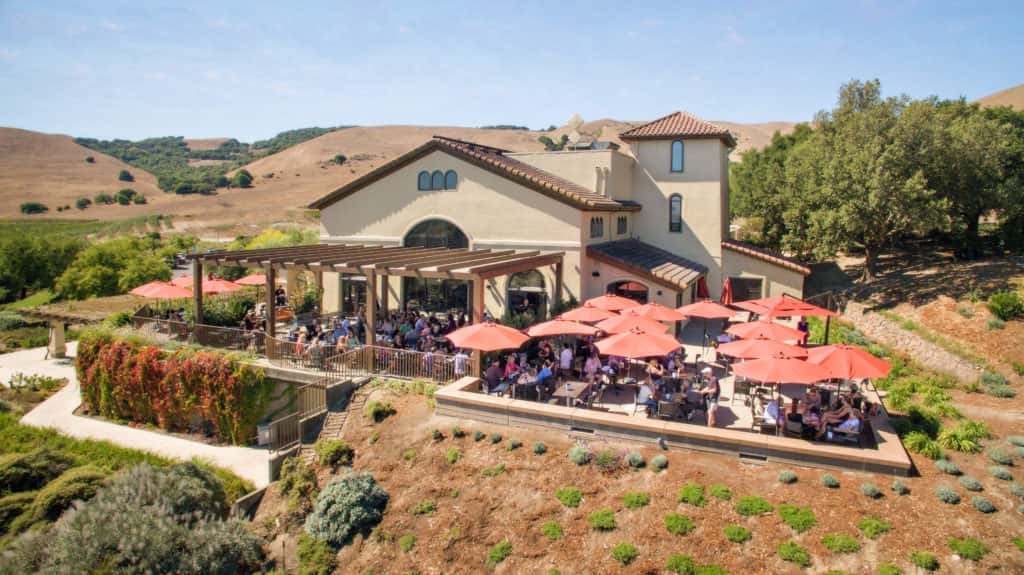 2017bestsparklingwinegloriaferrercaves_062017-2