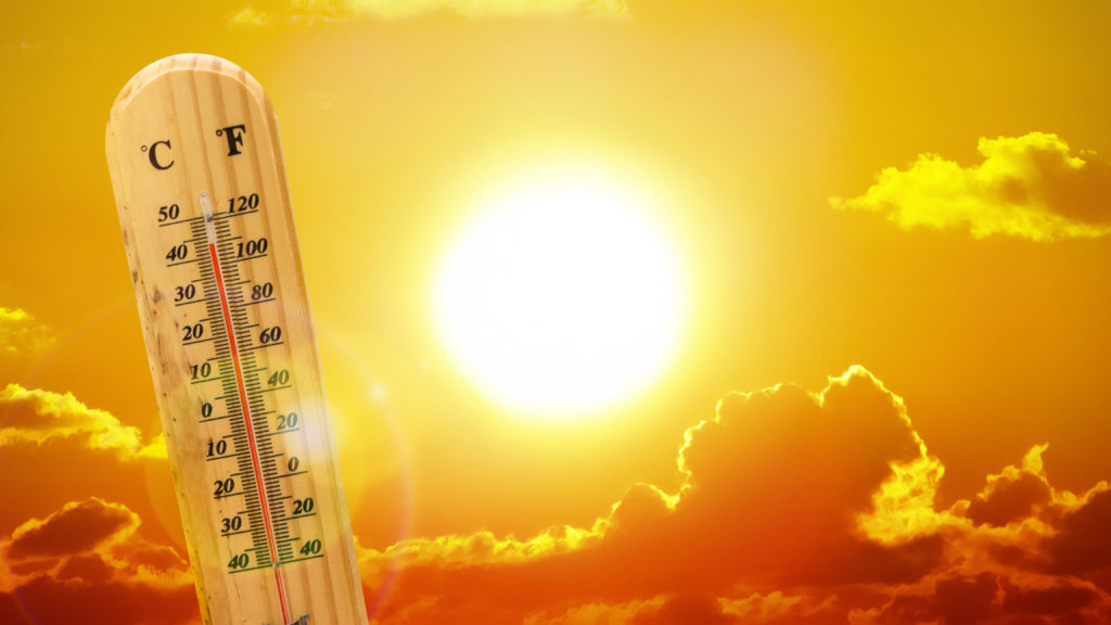 heatwavehotsun-climatechange-globalwarming-thermometerhightemperatures