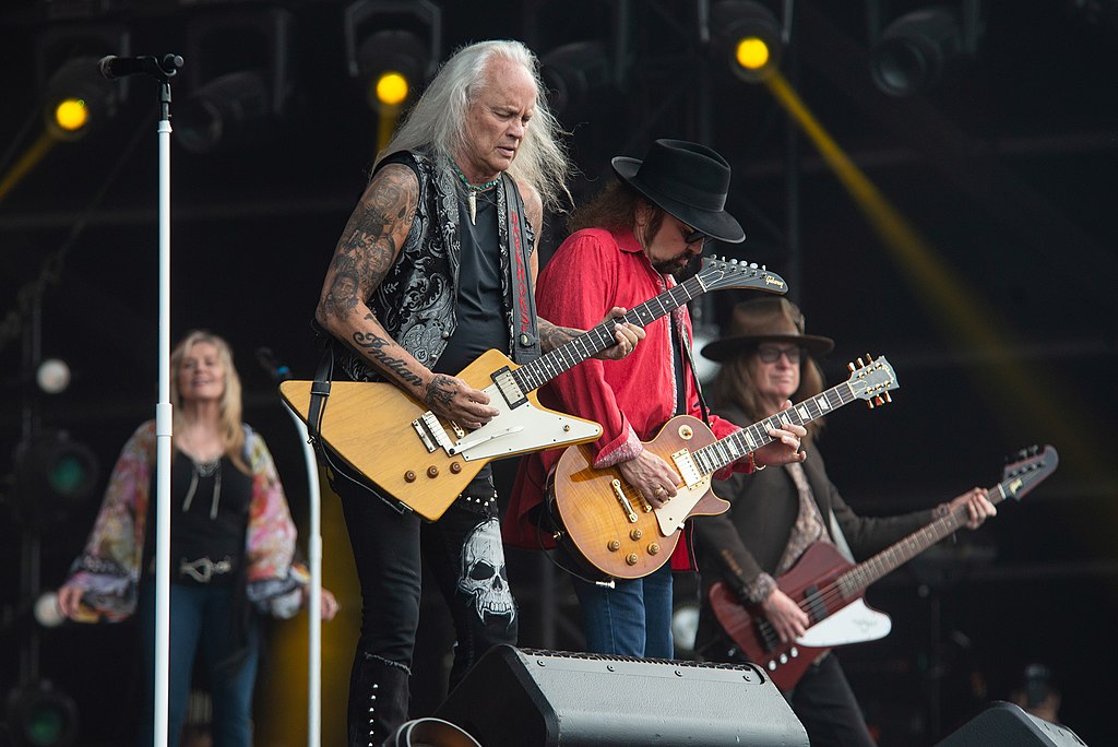 1024px-hellfest2019lynyrdskynyrd_07