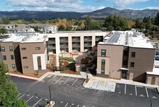 manzanita-aerial-courtyard