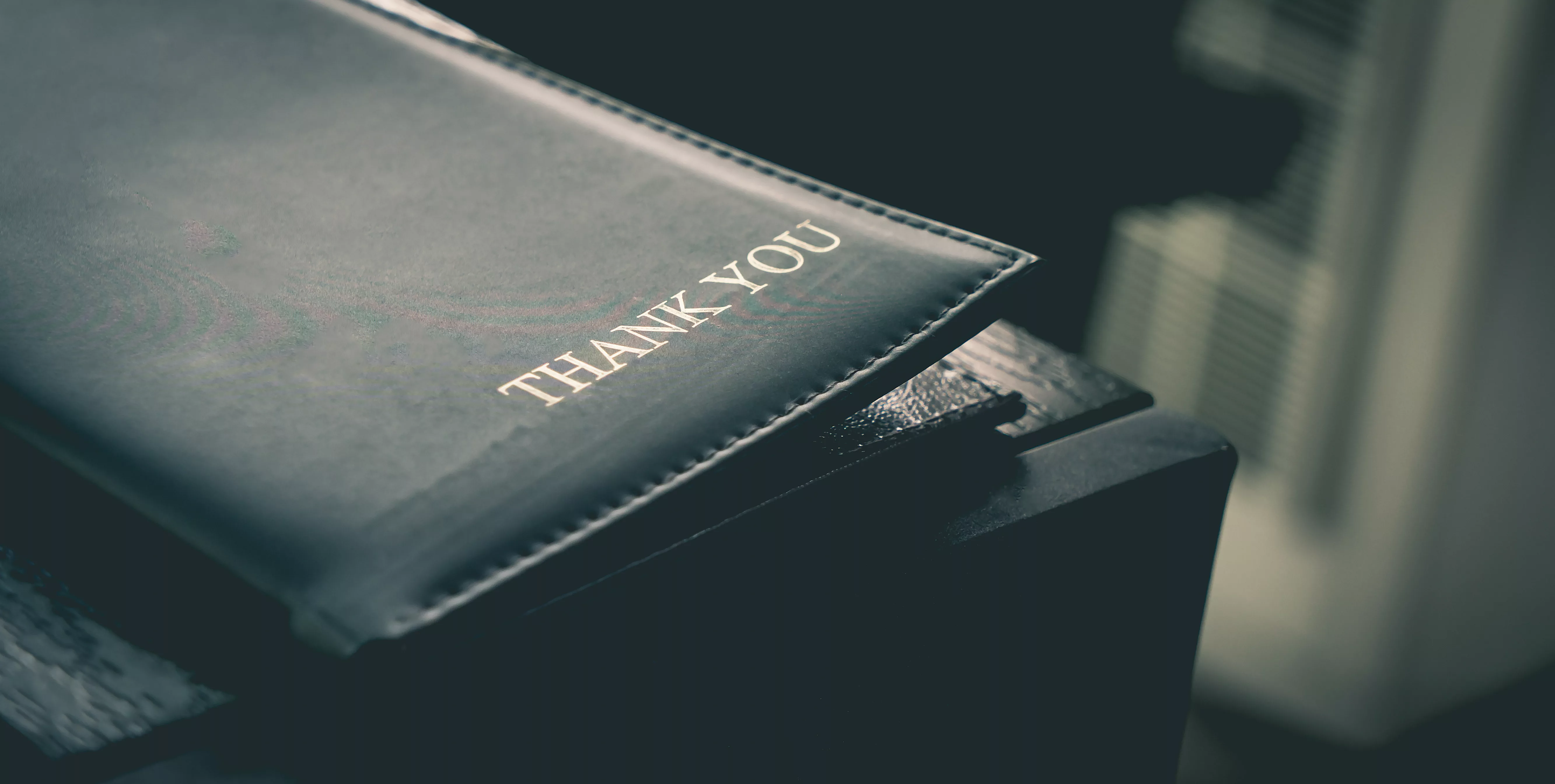 restaurantbillpaymentblackleathertraywiththewordthank