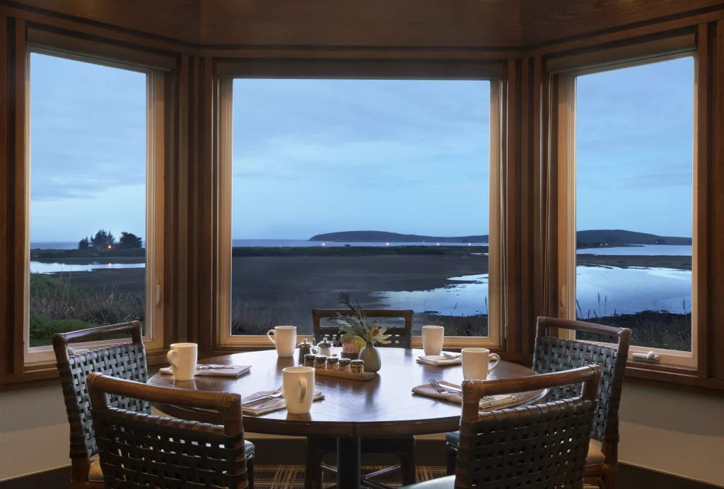 drakes-sonoma-coast-interior-3_credit-paul-dyer