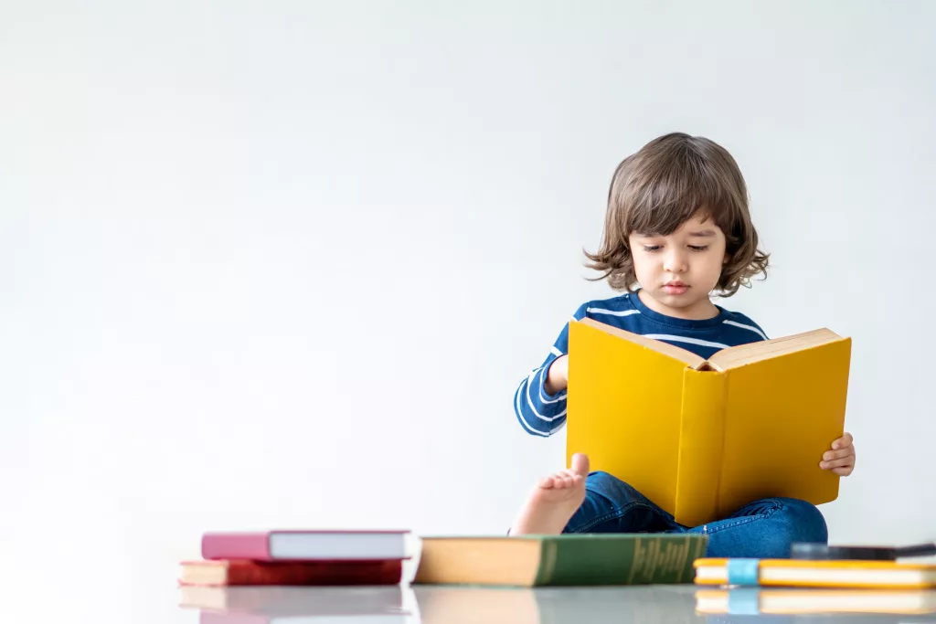 educationandbacktoschoolconcept-portraitofhappylittle