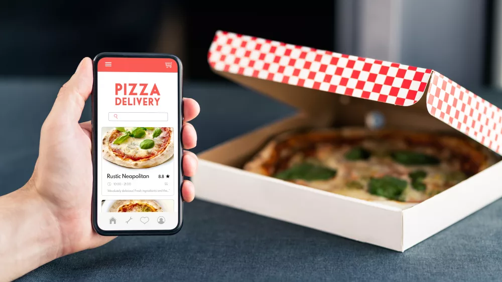 pizzadeliveryandfoodappinphone-onlineorderrestaurant