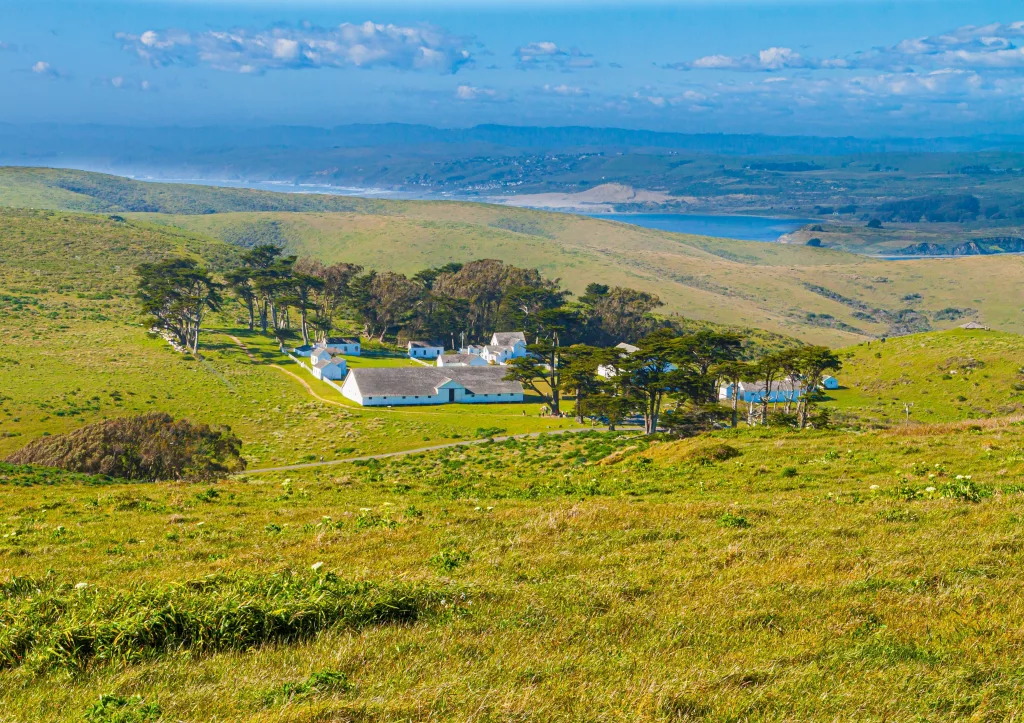 historicpiercepointranchwithtomalesbayinthedistance