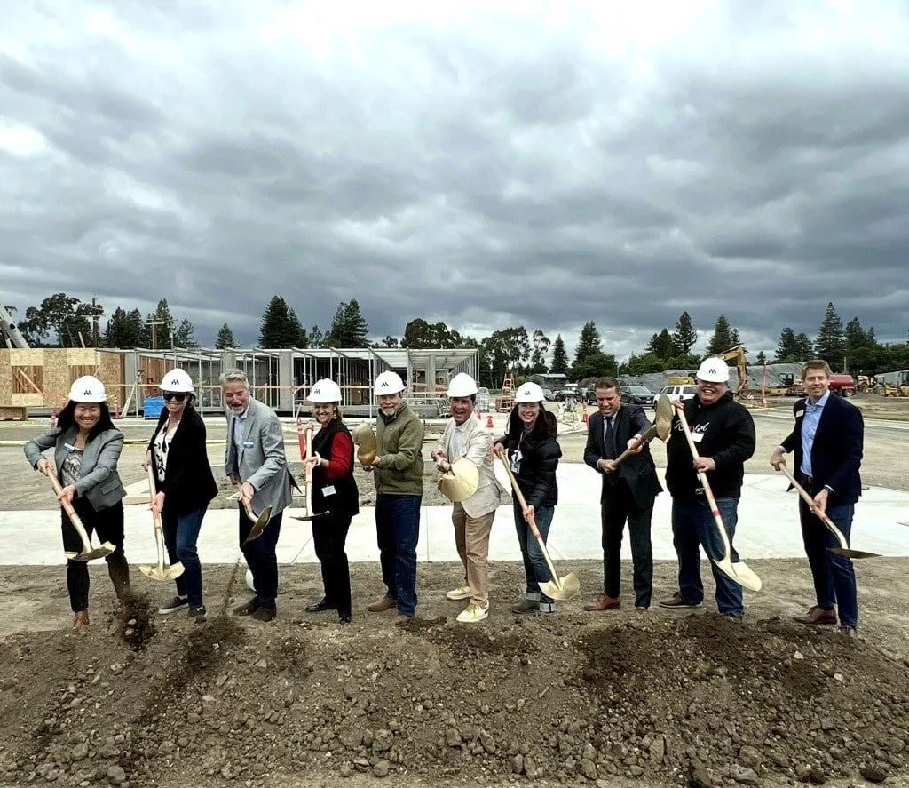 casa-roseland-shovels