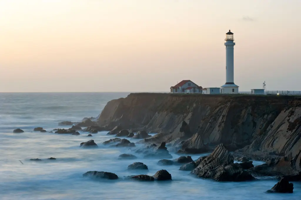 point-arena-lighthouse-2