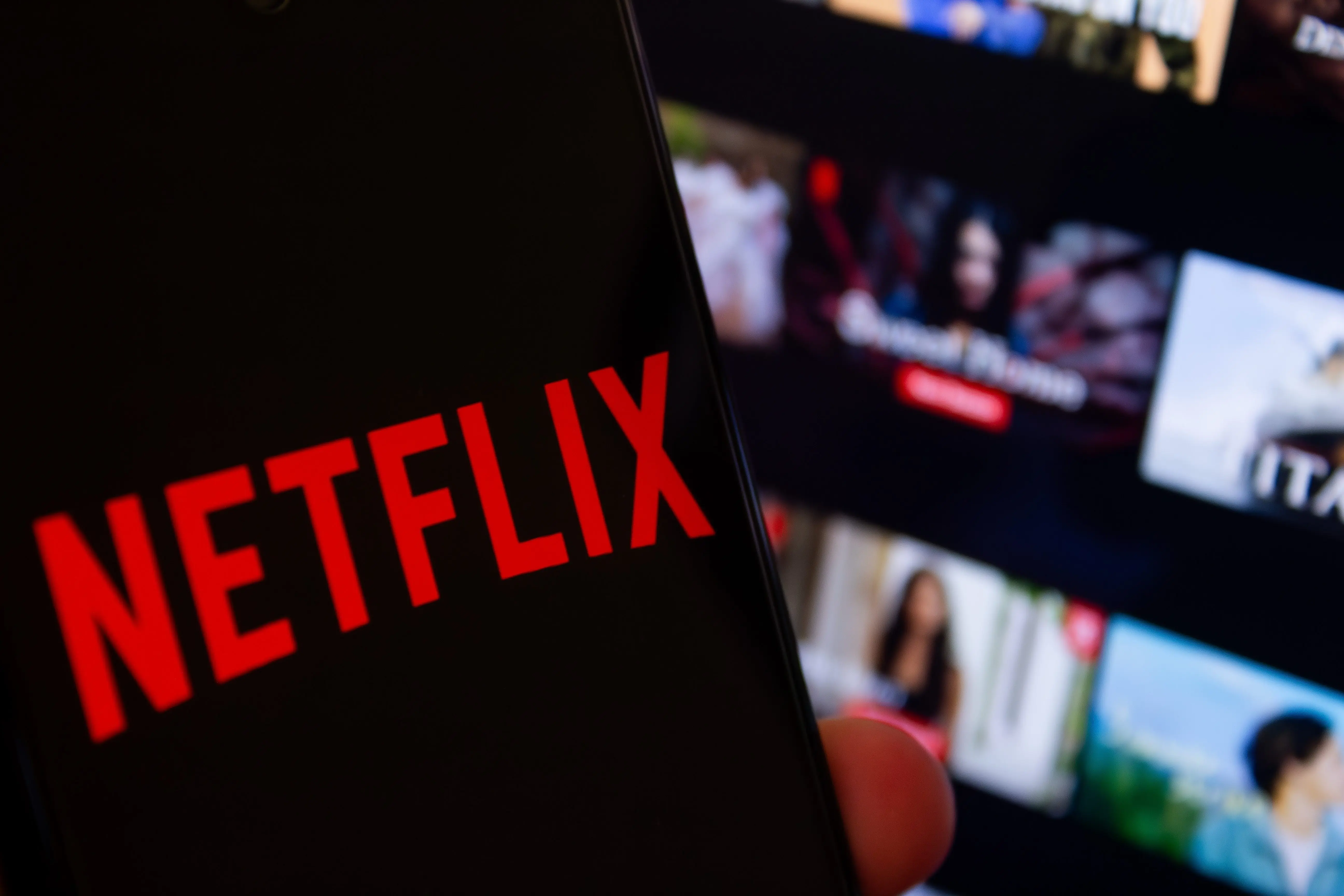netflixlogodisplayedonsmartphone-popularvideostreamingservicenetflix