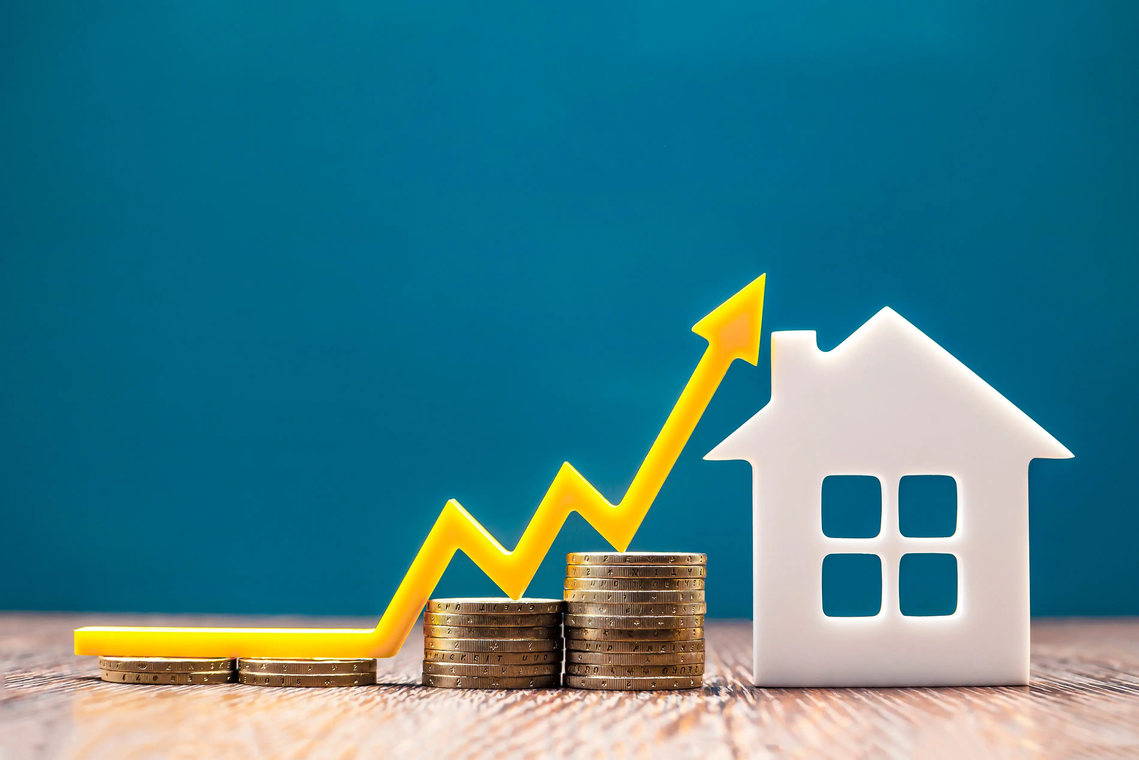 realestatemarketgraphuparrow-housemodelanda