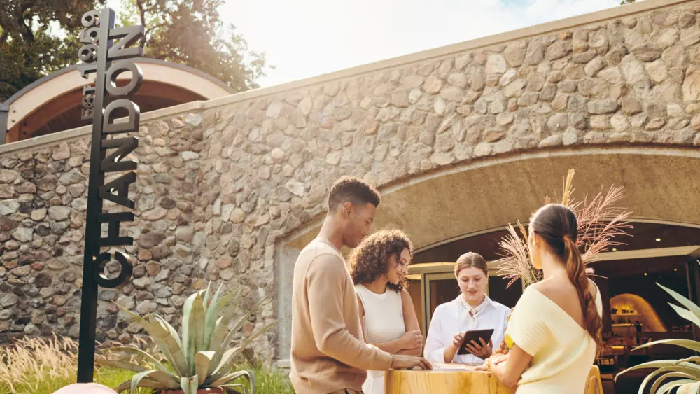 chandon-home_club-concierge