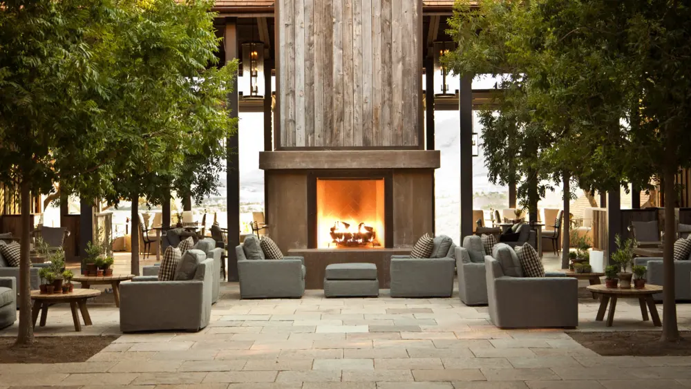 rams-gate-tasting-hall-w_fireplace-pc_-rams-gate-winery