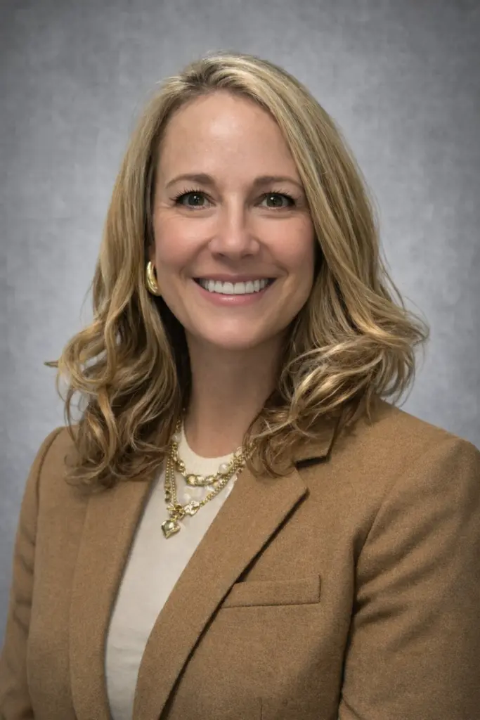 michelle-leisen_headshot