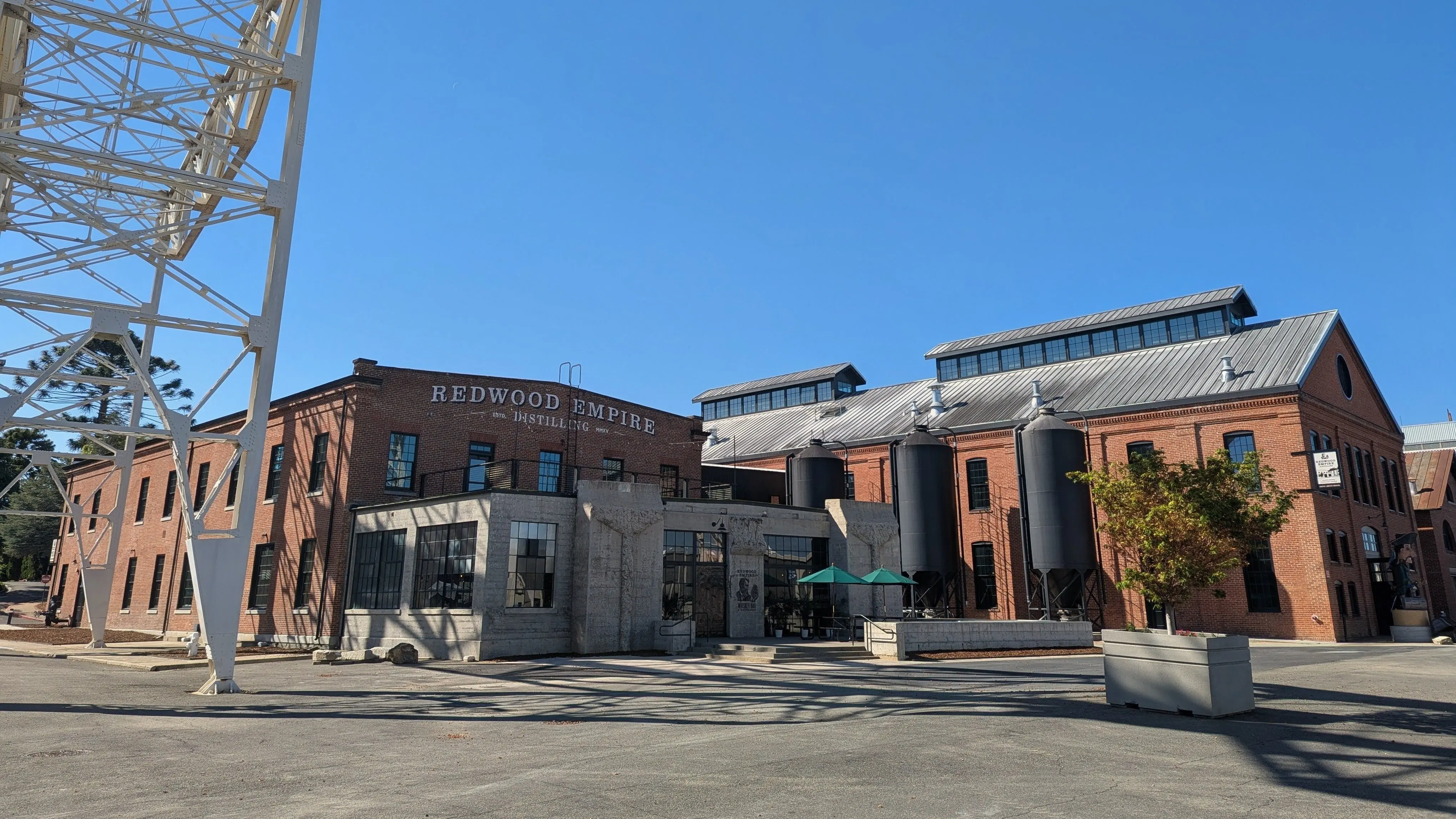 image2_redwoodempirewhiskeydistillery-northbaybizmag2026