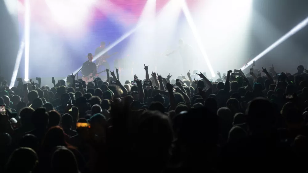 shutterstock_2137345169544989