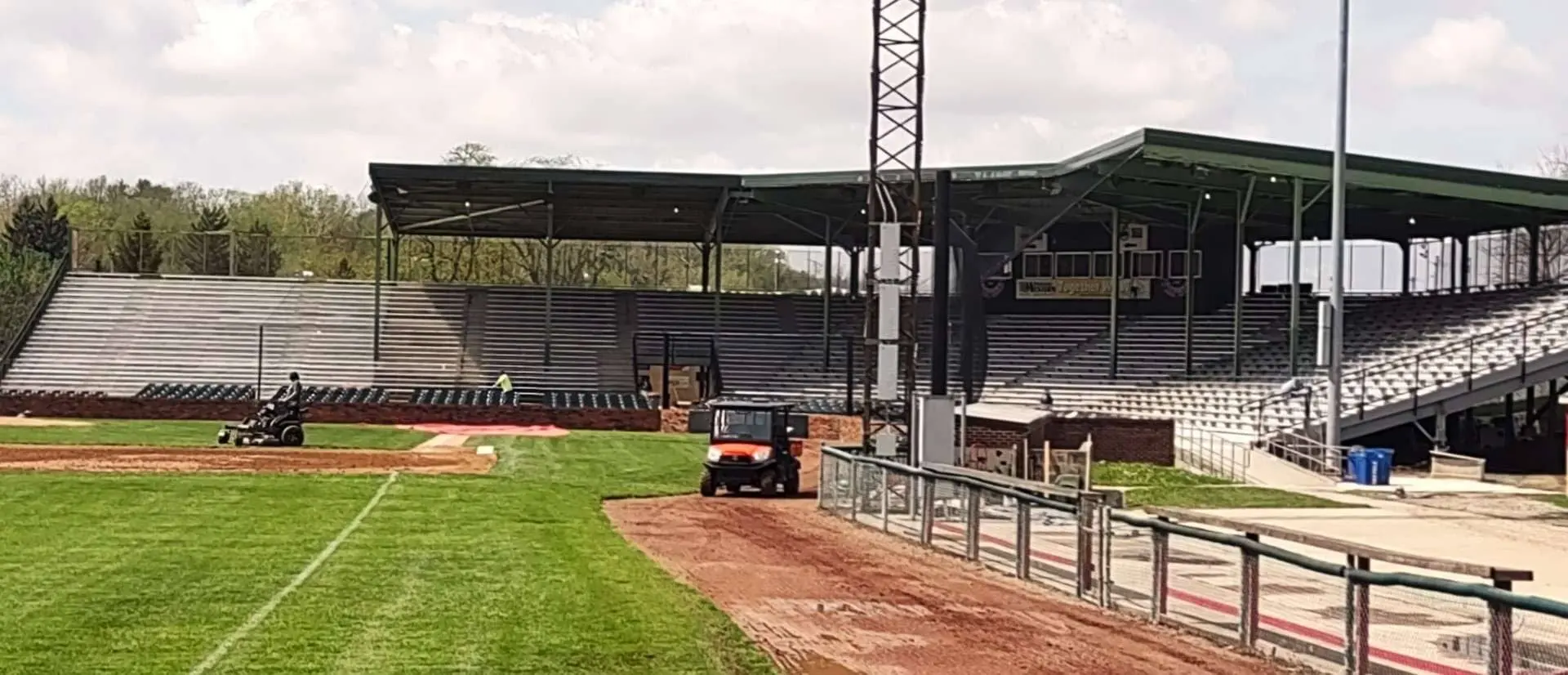 1776444593421579037396562