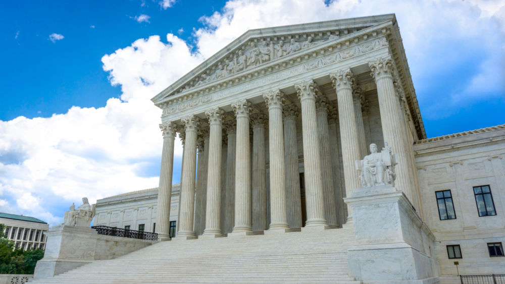 shutterstock_1714955689578906