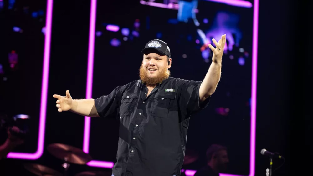 Luke Combs performs live at ao arena manchester uk. Manchester^ United Kingdom^ 17th october 2023