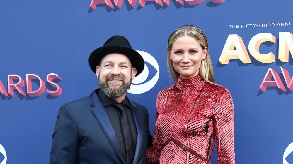 Kristian Bush and Jennifer Nettles of Sugarland attend the 53rd Annual Academy of Country Music Awards on April 15^ 2018 at the MGM Grand Arena in Las Vegas^ Nevada.