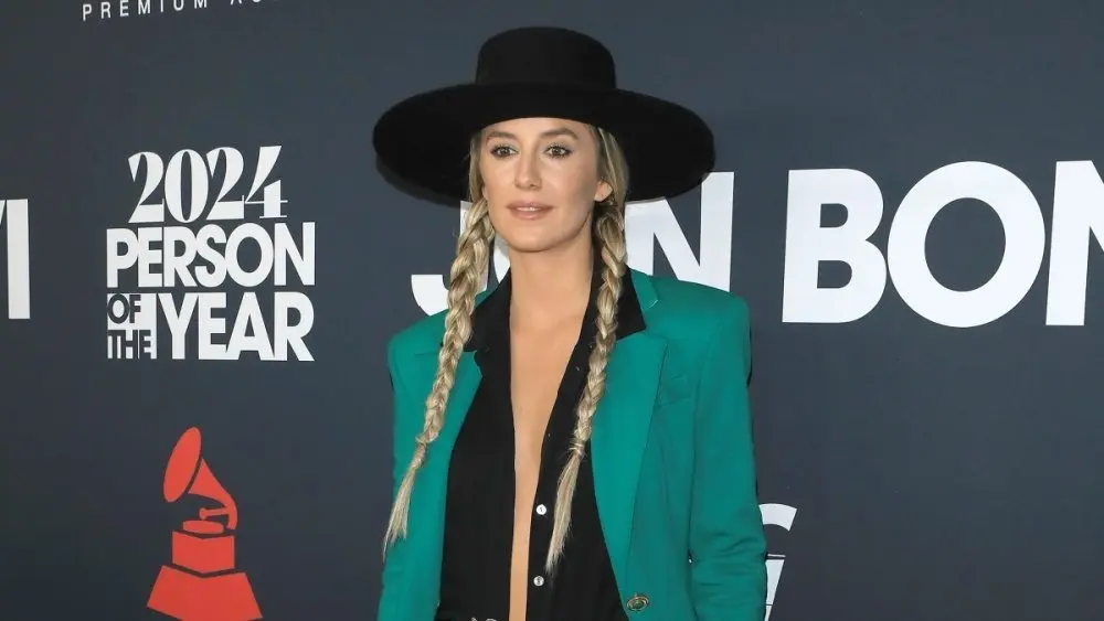 Lainey Wilson at the 2024 MusiCares Person of the Year Honoring Jon Bon Jovi at the Convention Center on February 2^ 2024 in Los Angeles^ CA