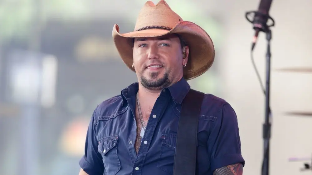 Jason Aldean performs onstage at NBC's 'Today Show' at Rockefeller Plaza July 31^ 2015 in New York City.