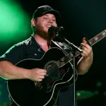 shutterstock_1112199779161610