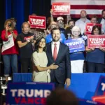 id5691736-07222024-dsc08764-jd-vance-and-his-wife-600x400350049-1