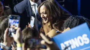 id5748549-10262024-dsc07551-kamala-harris-600x400494834-1