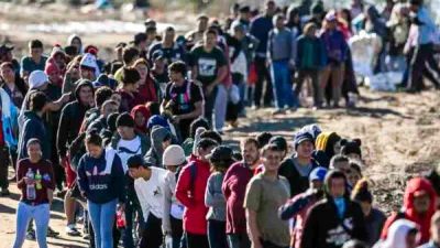 id5658917-mass_migration_at_border-op-600x400598255-1