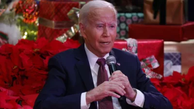 id5782019-biden_christmas-600x400651808-1