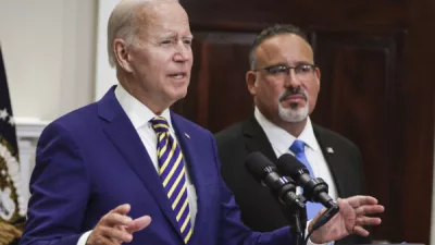 id5633133-cardona-biden-gettyimages-1417742034-e1661374233741-600x400235198-1