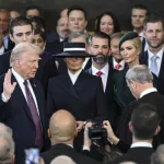 id5795642-donald-trump-sworn-inko-600x400616363-1