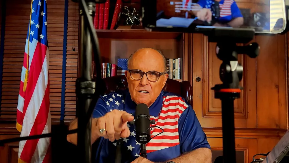 o5mlo-qr4e-small-americas-mayor-live-e285-in