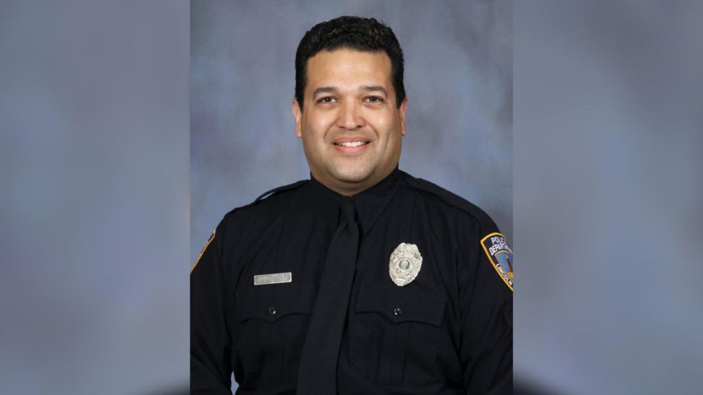 Foundation Pays Off Mortgage on Home of Fallen Lincoln Police Investigator - Vimarsana News