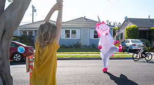 Special Education Teacher Surprises Student On His Birthday Dressed As A Unicorn - Vimarsana News
