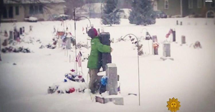 Little Boy Finds $20 In Parking Lot. Instead Of Spending It On Toys, He Did THIS. - Vimarsana News