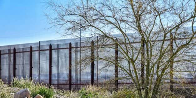 President Trump Denies Plans To Fly Migrants From Border To Florida President Trump Denies Plans To Fly Migrants From Border To Florida