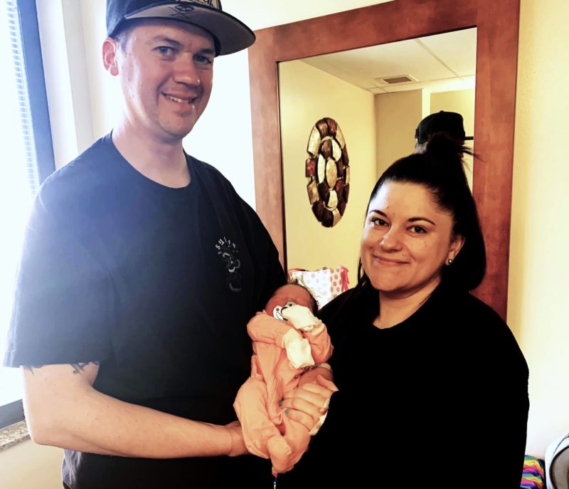 alyssa-and-justin-holding-baby-lily