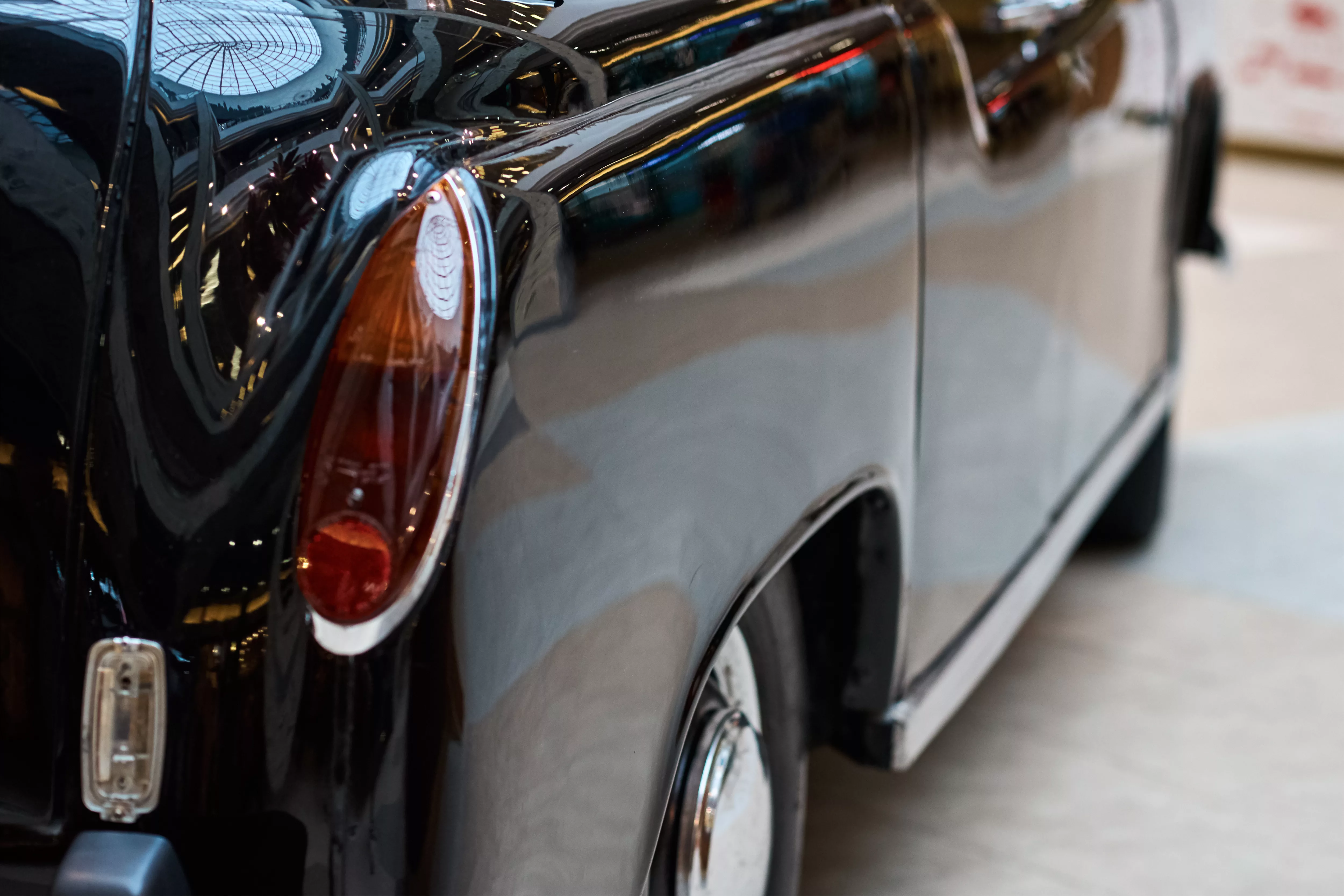 closeup-of-a-black-vintage-car-back-view-part-of-retro-car-2