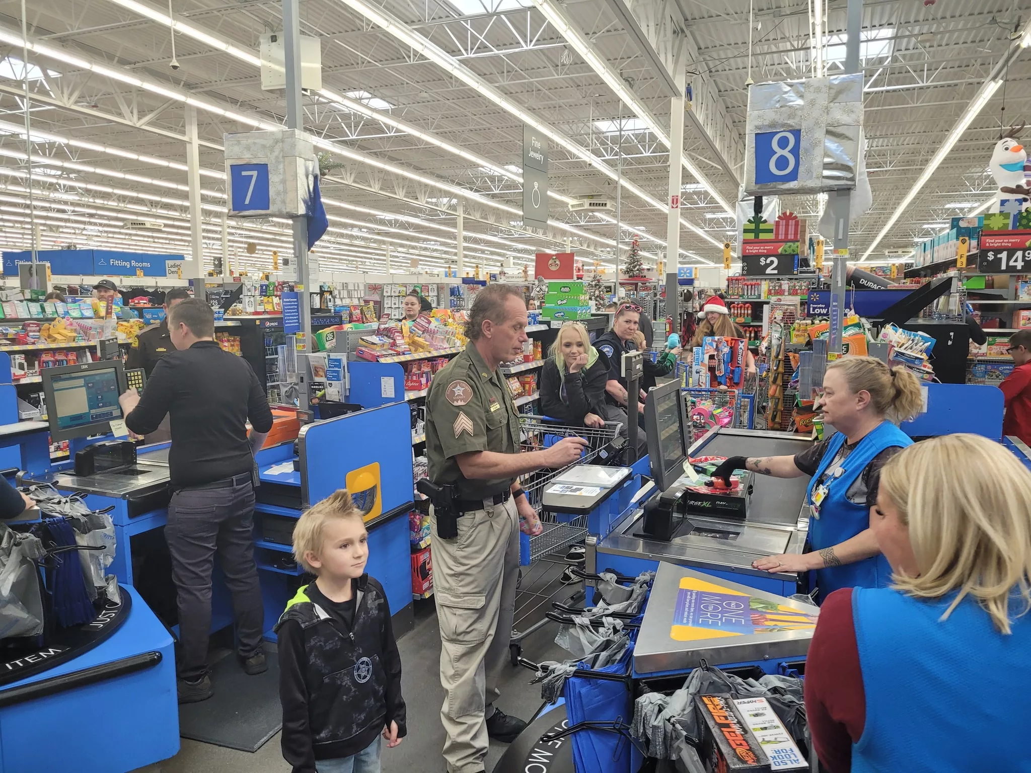 shop-with-a-cop