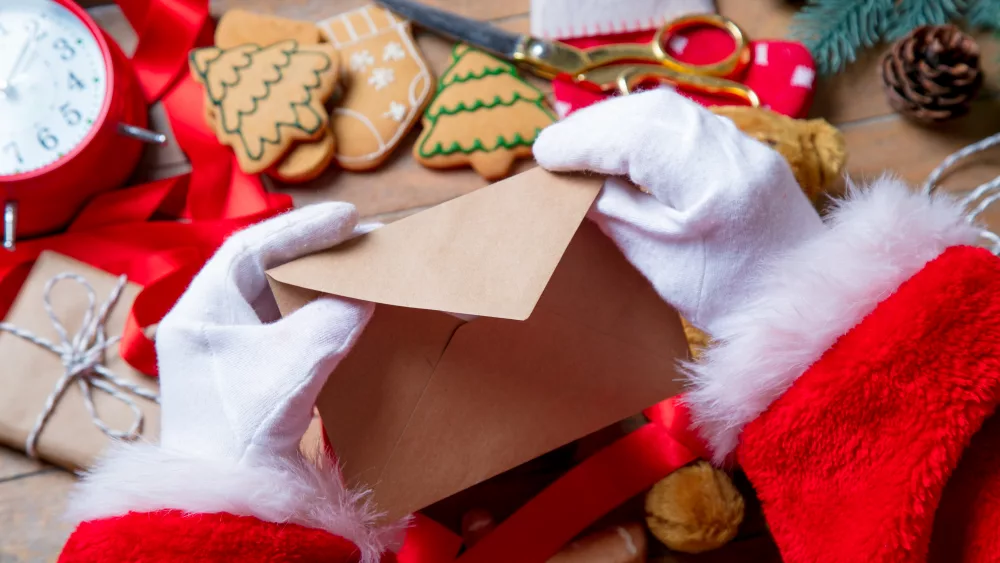 santa-claus-got-a-christmas-letter