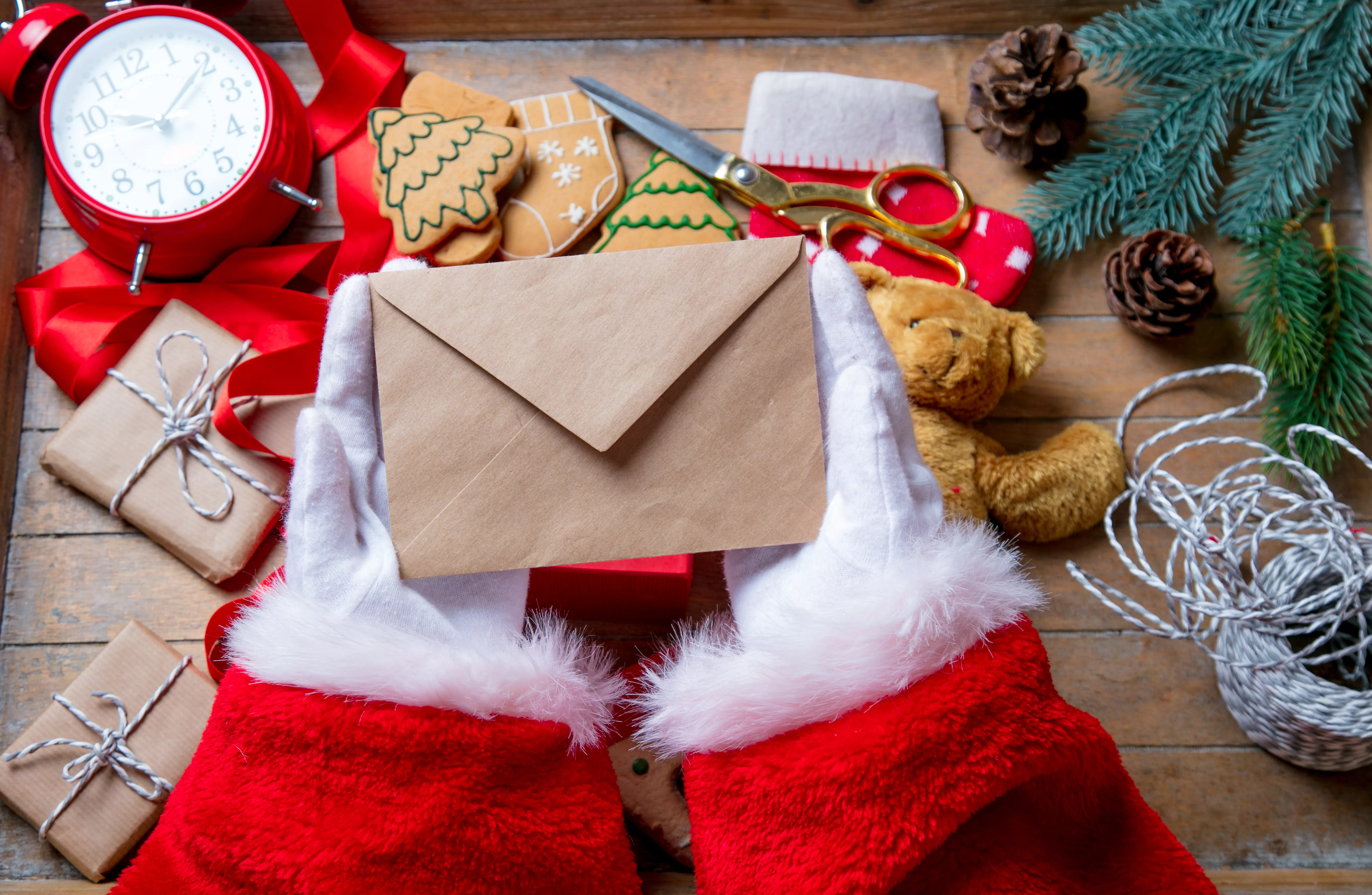 santa-claus-got-a-christmas-letter-2
