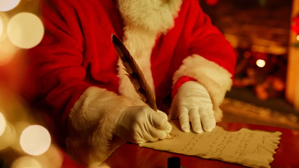 santa-writing-letter-closeup