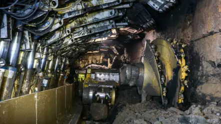 coal-extraction-mine-excavator