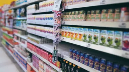 blurred-background-of-juice-boxes-on-shelves-at-grocery-store