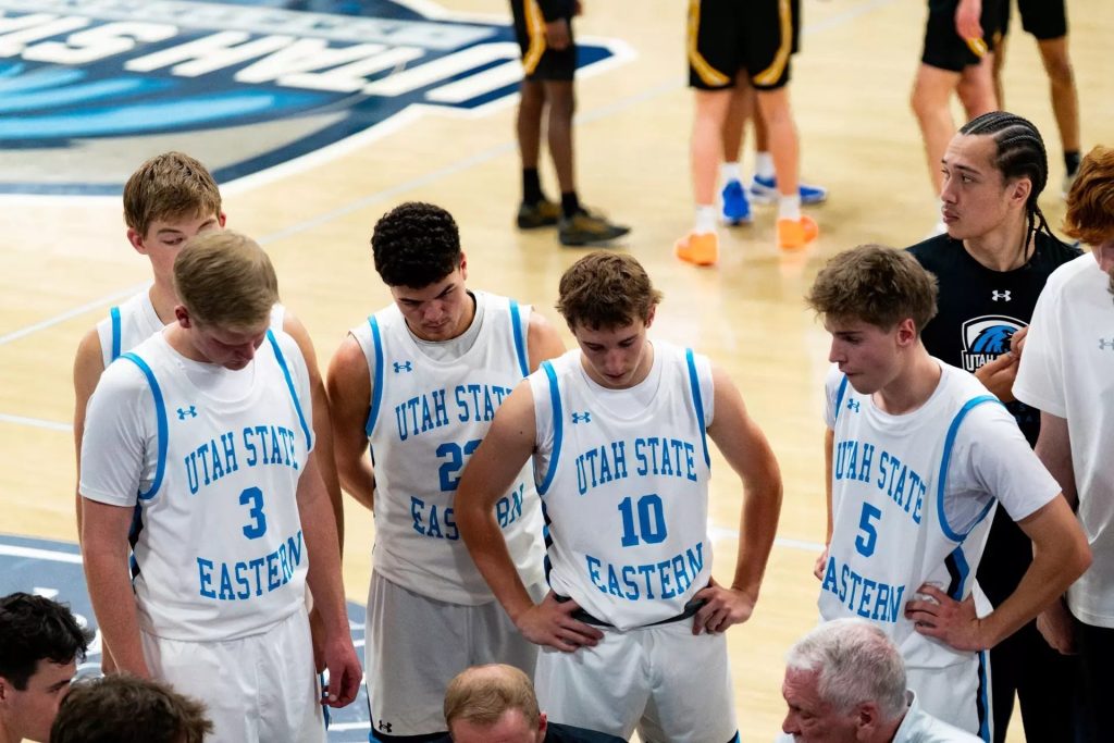 Eagles continue hot streak; win 6th straight